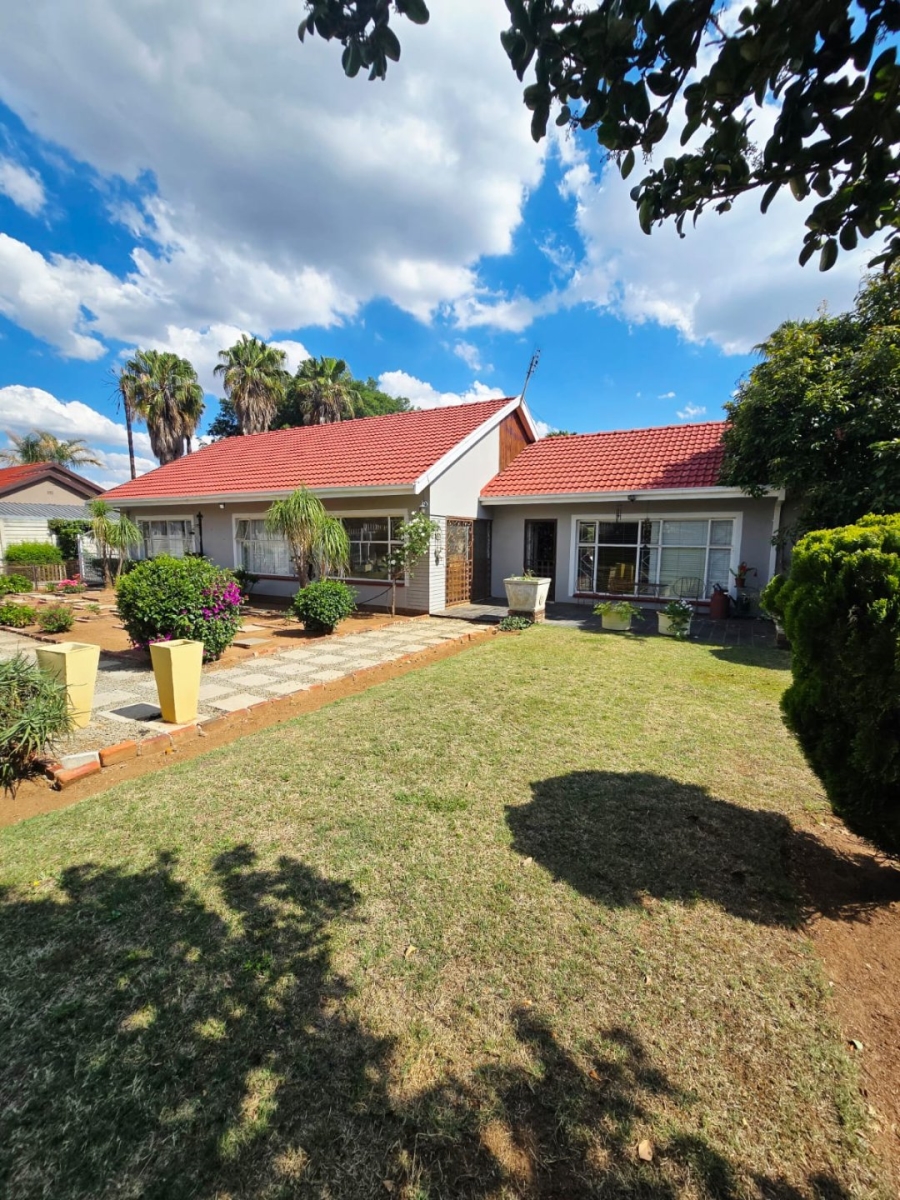 3 Bedroom Property for Sale in Flimieda North West